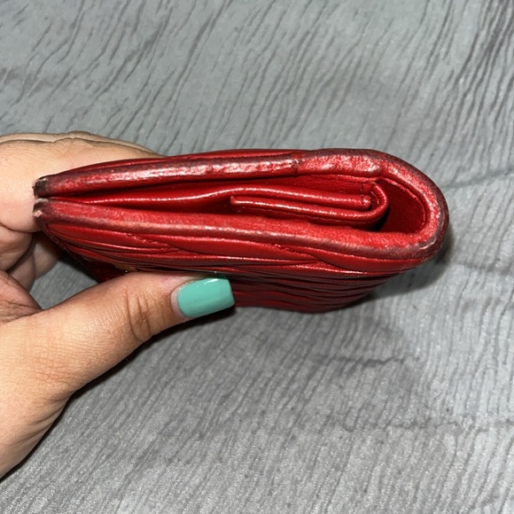 MIU MIU Short Button Bi-Fold Maltese Wallet Lambskin, Red - Picture 11 of 15